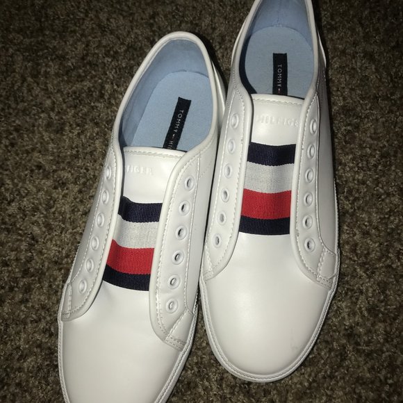 Tommy Hilfiger White Slip-on sneakers - Picture 2 of 5